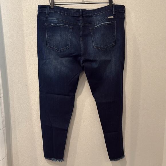 KanCan Raw Edge Zipper Skinny Jeans Size 3X - Picture 5 of 7